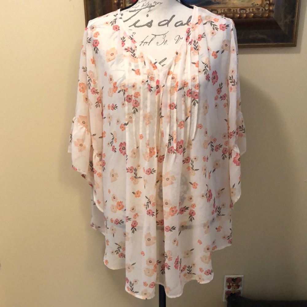 Style & Co. Lightweight sheer floral ruffle bell sleeves pleated v-neck blouse
